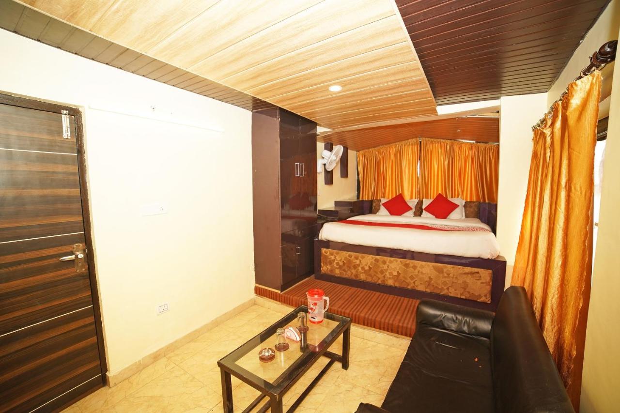 Hotel Oyo Flagship 8594 Golden Nest Nainital Exterior foto