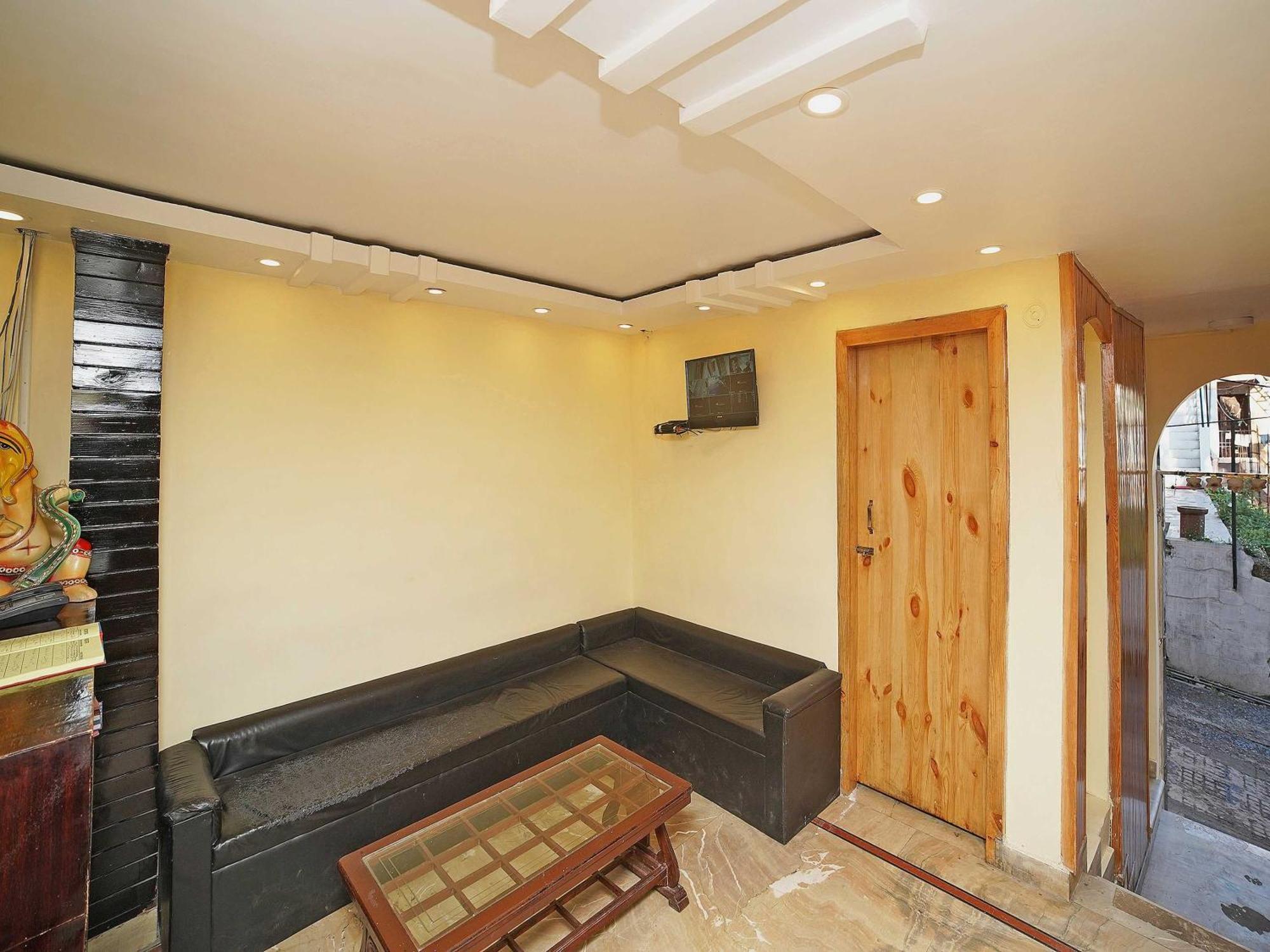 Hotel Oyo Flagship 8594 Golden Nest Nainital Exterior foto